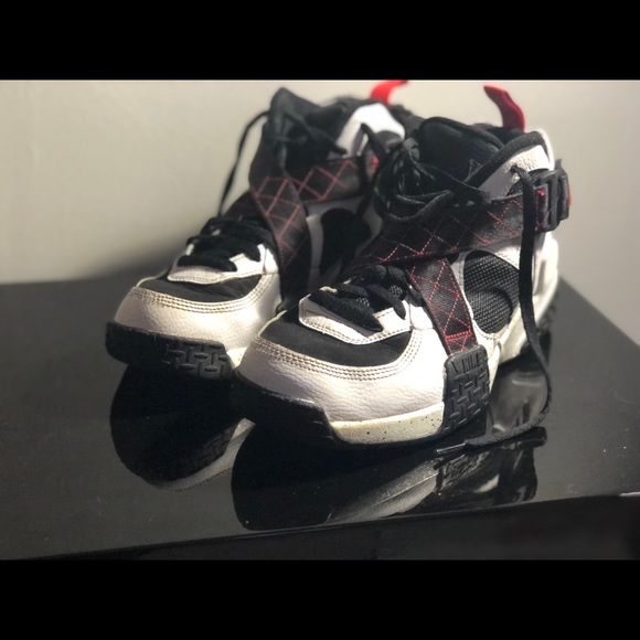 Nike Air Raid White University Red - Picture 3 of 7